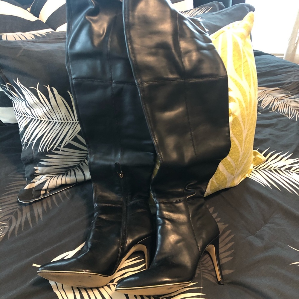 Barely worn sexy tall boots